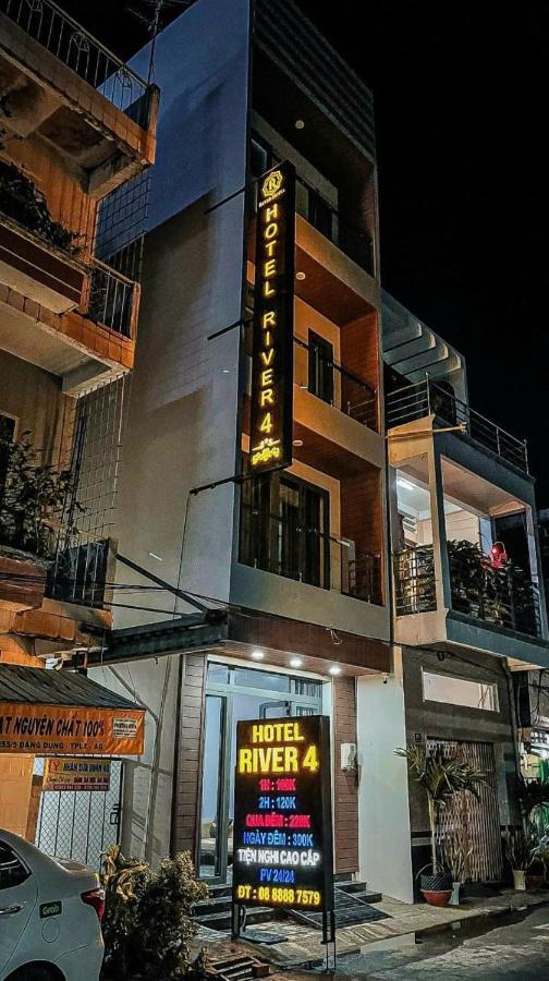 River Hotel 4 Long Xuyên エクステリア 写真